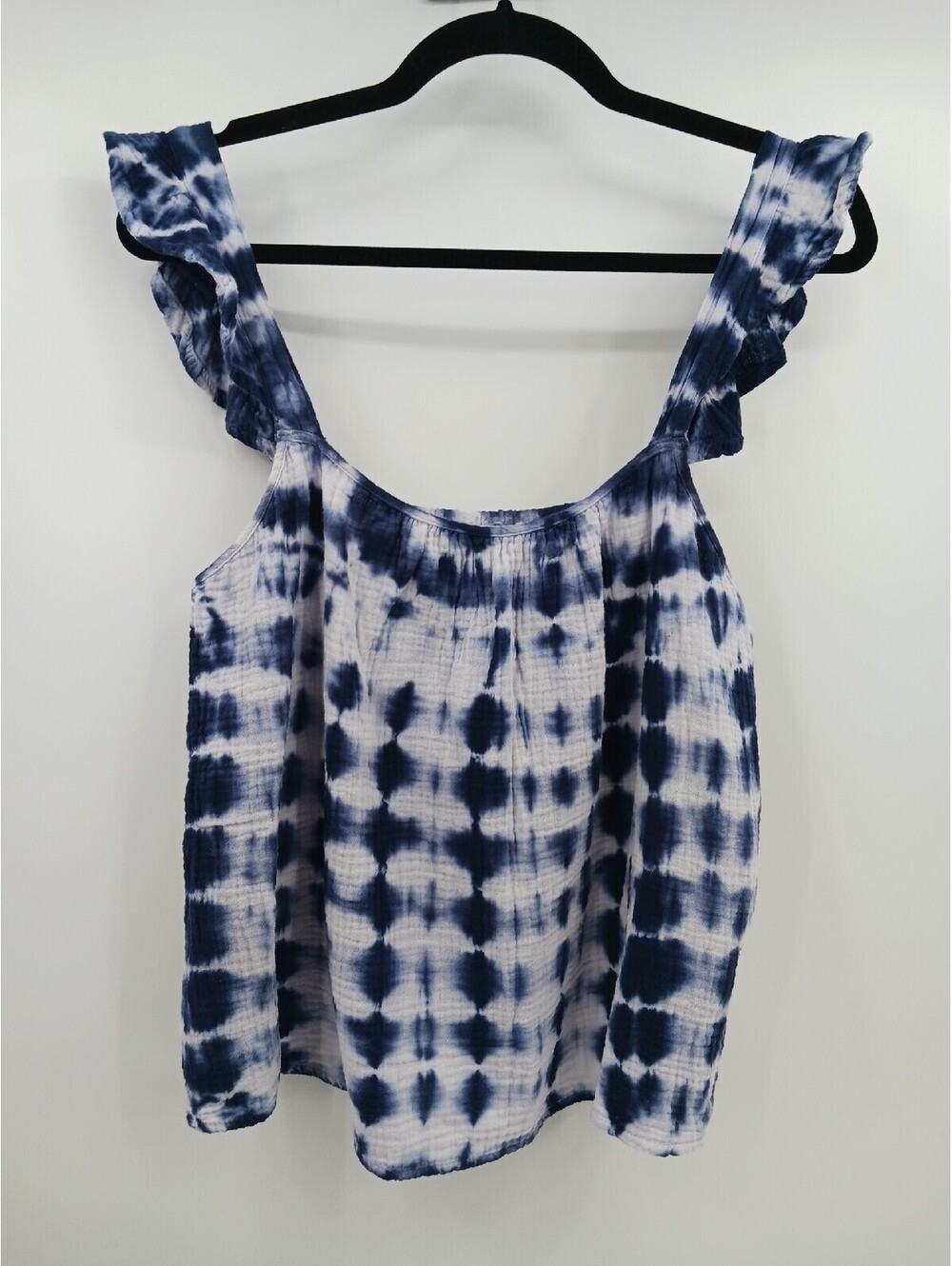 BB Dakota Women's Top Medium Blue Sleeveless Tie Dye Ruffled Sleeve Button Work